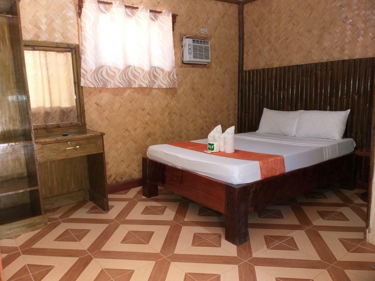 エルニド カリンガ ビーチ リゾート Bed & Breakfast エクステリア 写真