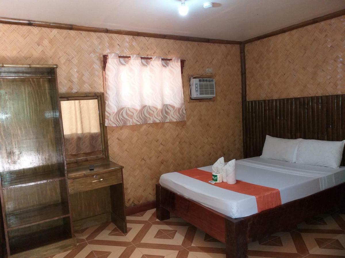 エルニド カリンガ ビーチ リゾート Bed & Breakfast エクステリア 写真